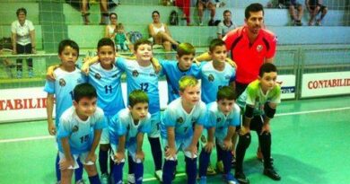 Meninos de Taió dão show em quadra e goleiam outra vez