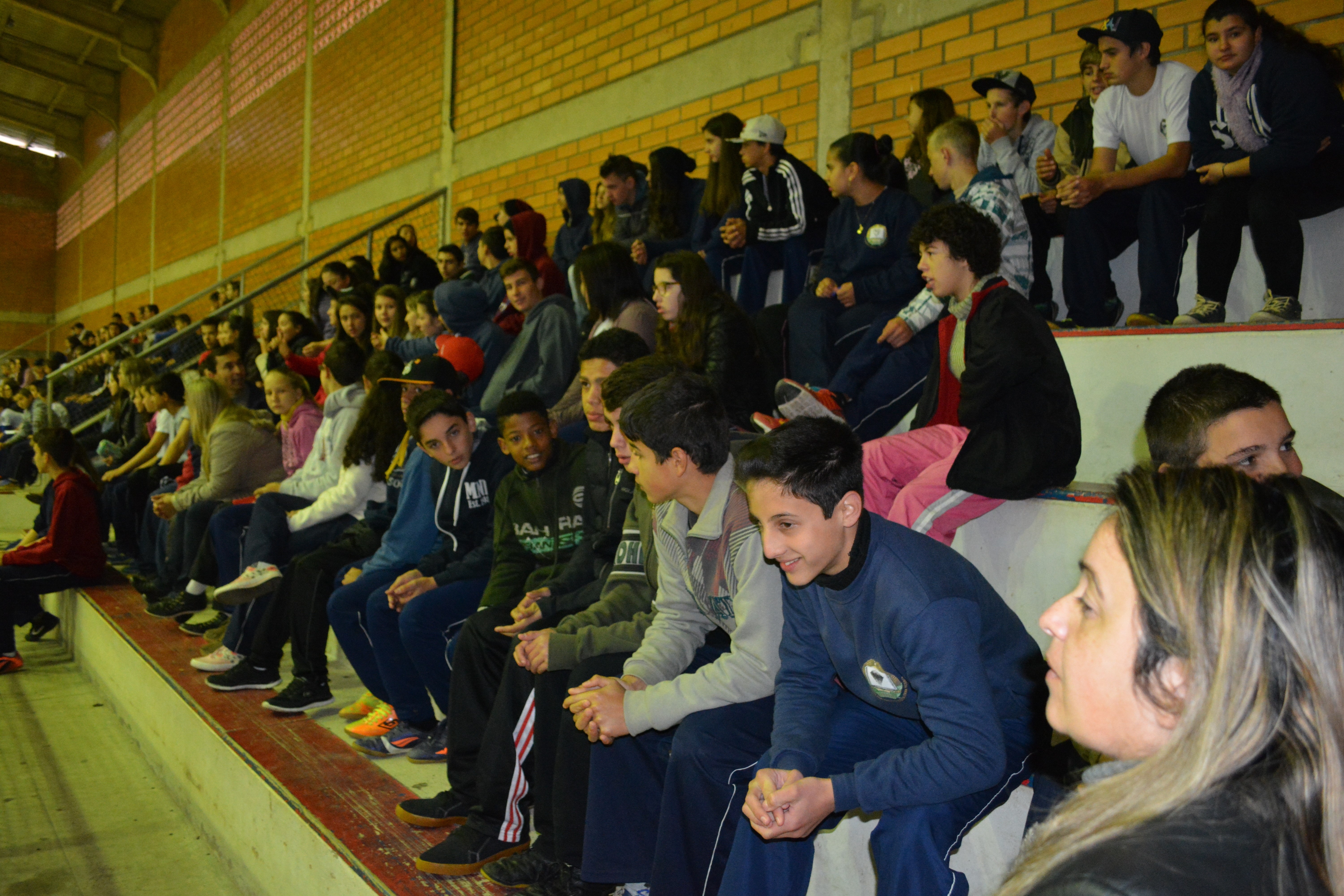 Gincana Promovida na Escola Erna Heidrich, Conscientiza e Ainda Leva Garotada Para o Cinema