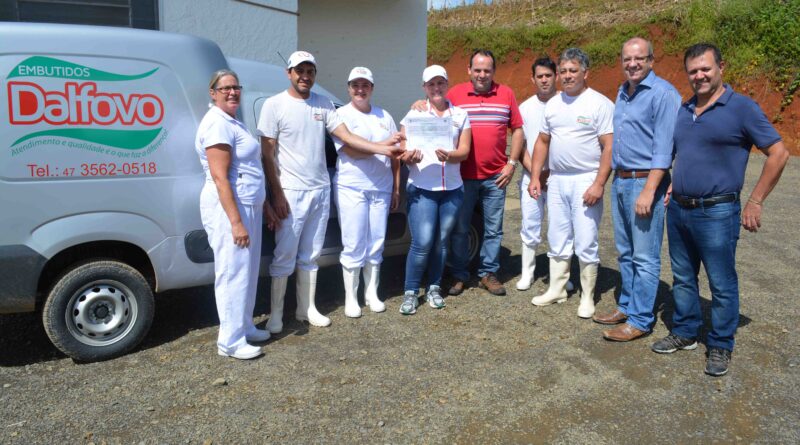 Empresa Taioense Recebe Certificado Para Atuar em Toda Santa Catarina