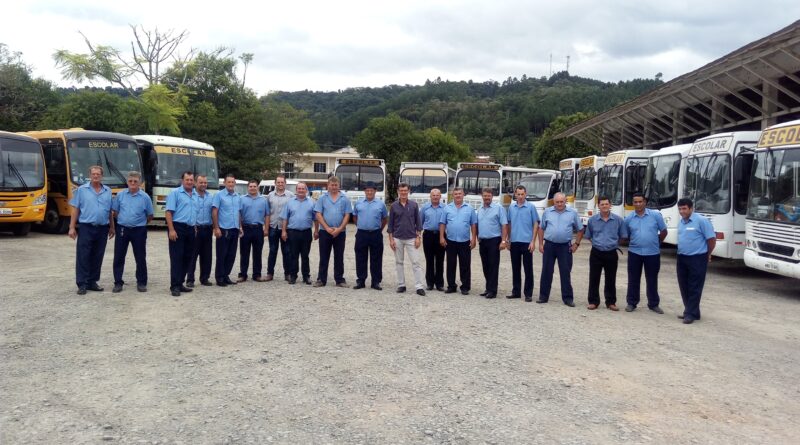 Motoristas do transporte escolar